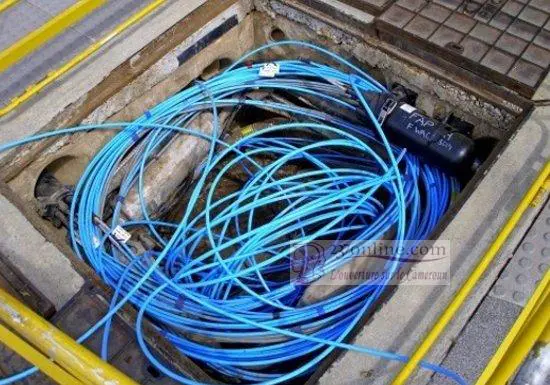 Cameroun: L’installation de la fibre optique fait des dégâts à Yaoundé