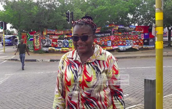 La journaliste Adrienne Engono Moussang de Mutations enlevée par la police