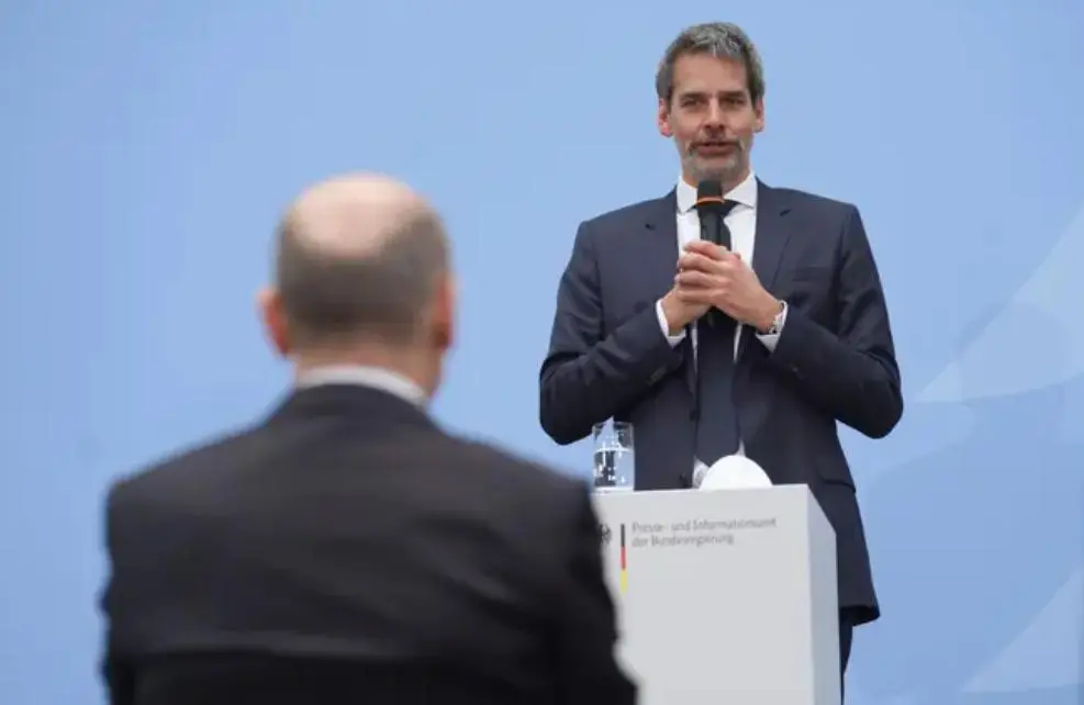 Le conseiller du chancelier allemand rencontrera ses collègues russe et français