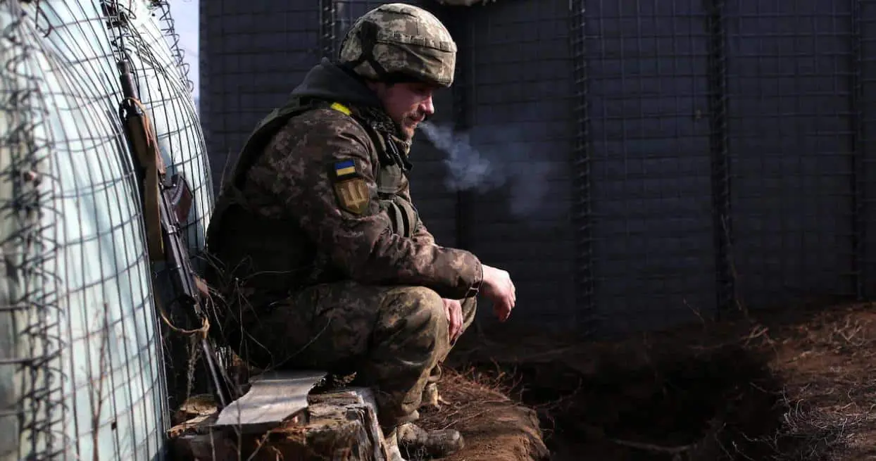 Des soldats ukrainiens se plaignent des conditions du service au Figaro