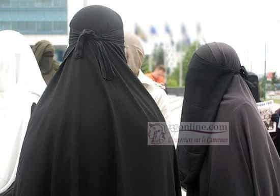 Cameroun: L’interdiction du port de la burqa étendue