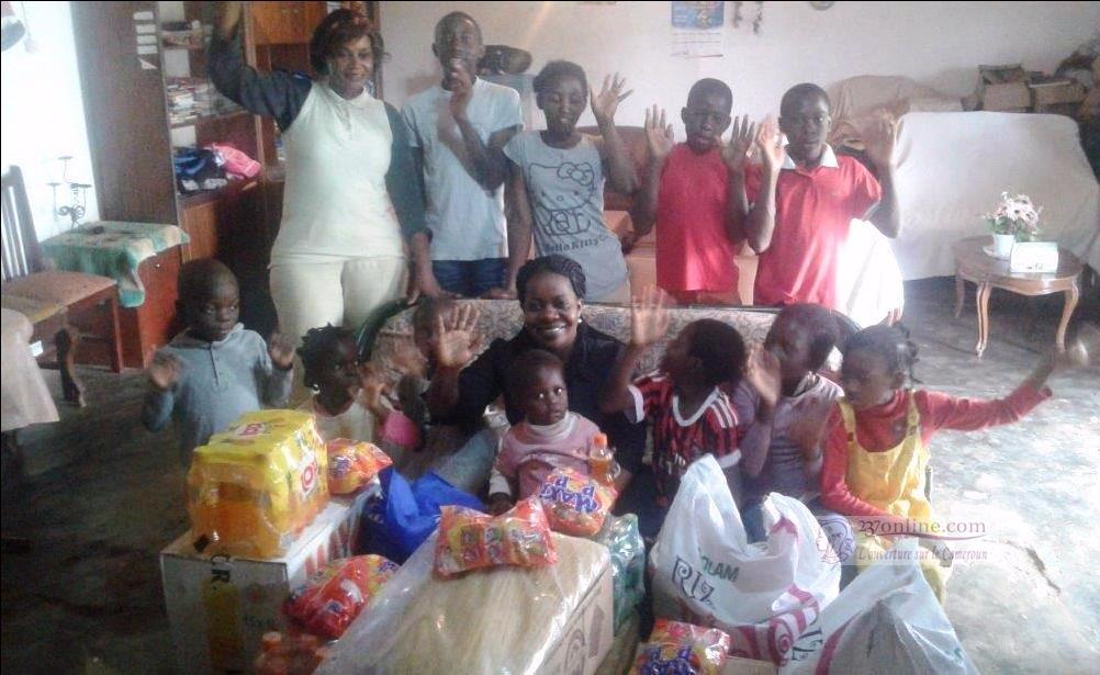 Les enfants de l’orphelinat universel des œuvres humanitaires de Mfou témoignent leur gratitude à Monsieur Stéphane MULLER, A.G.A. de la société Fipcam