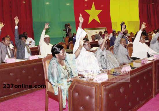 Cameroun: Quand l’hon. Deffo OUMBE SANGONG confond l’hémicycle à un prétoire