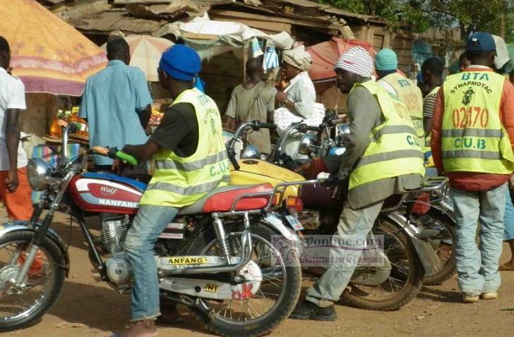 moto taxi en plein boulot