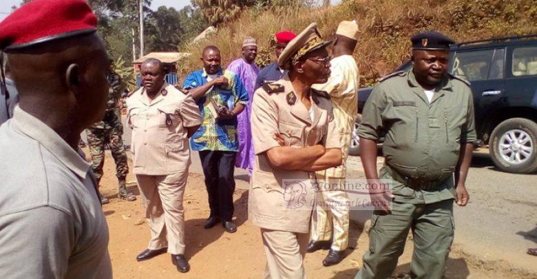 Région du Nord-Ouest : Le budget passe de 48 milliards à 72 milliards Fcfa 1 North West Governor LELE L'Afrique Flanked By Close Aides Visiting Check Points