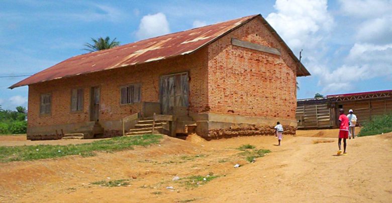 Village de la Vallé du Ntem au Cameroun