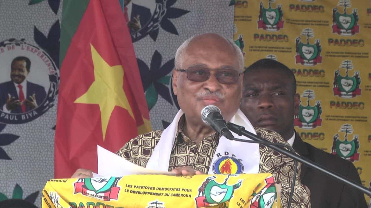 Le Président Paul Biya doit séparer les lutteurs: Ferdinand Ngoh Ngoh Vs Laurent Esso