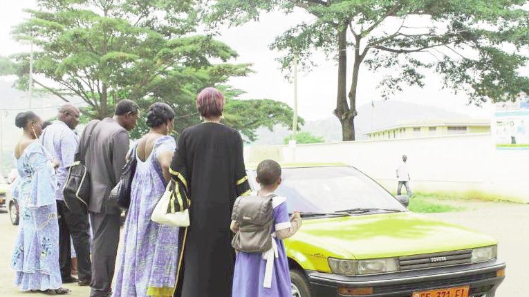 Cameroun – Yaoundé : Un arrêt taxi aménagé à l’Axe lourd présidentiel