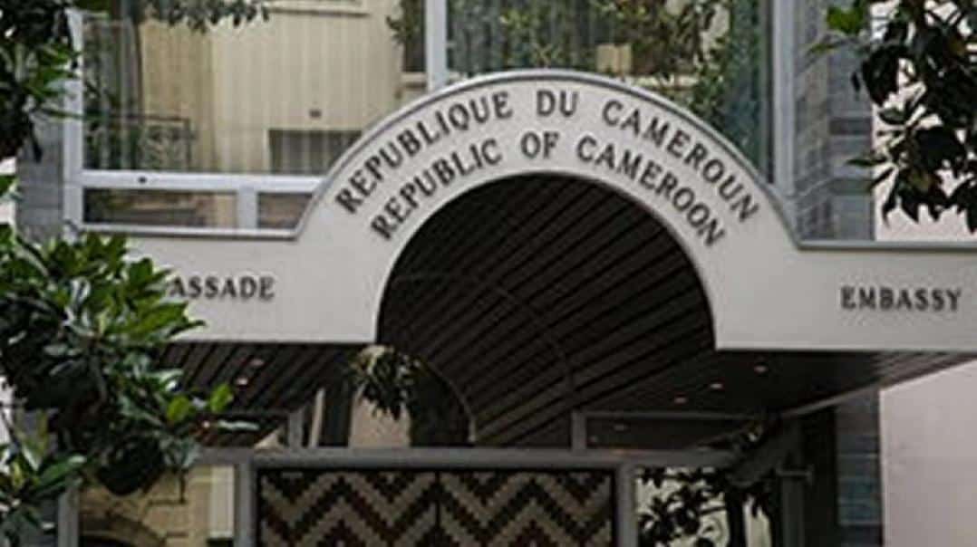 L’ambassade du Cameroun en France condamne une publication relayée par l’activiste et lanceur d’alerte Nzui Mainto