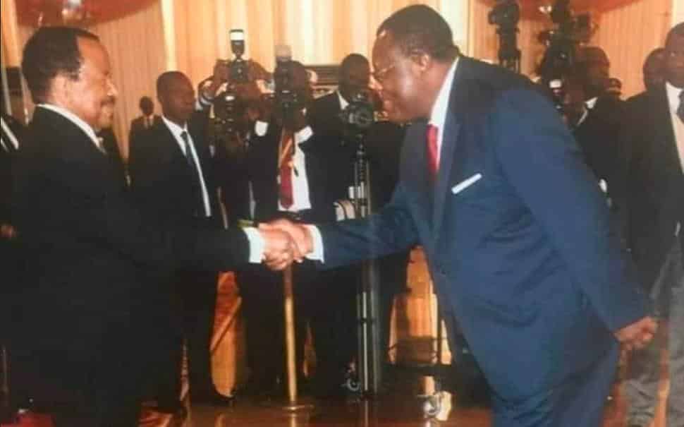 Jean de dieu Momo et Paul BIYA