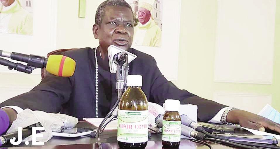 Monseigneur Samuel Kleda : Depuis que je soigne des malades avec ce produit, personne n’est mort