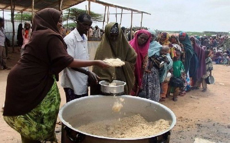 Distribution des aliments par le PAM