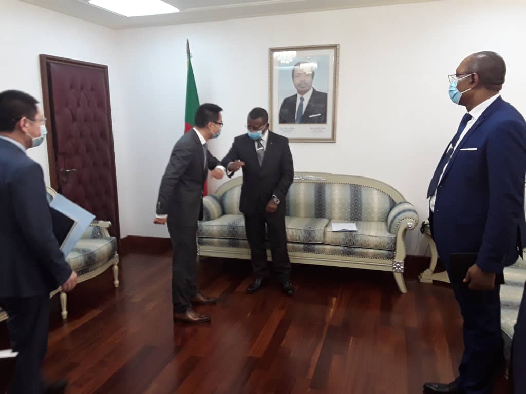 Huawei don cameroun
