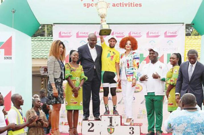 Tour cycliste- Chantal Biya: Douala pousse en premier la pédale