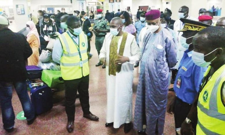 Manaouda Malachie dans les aéroports