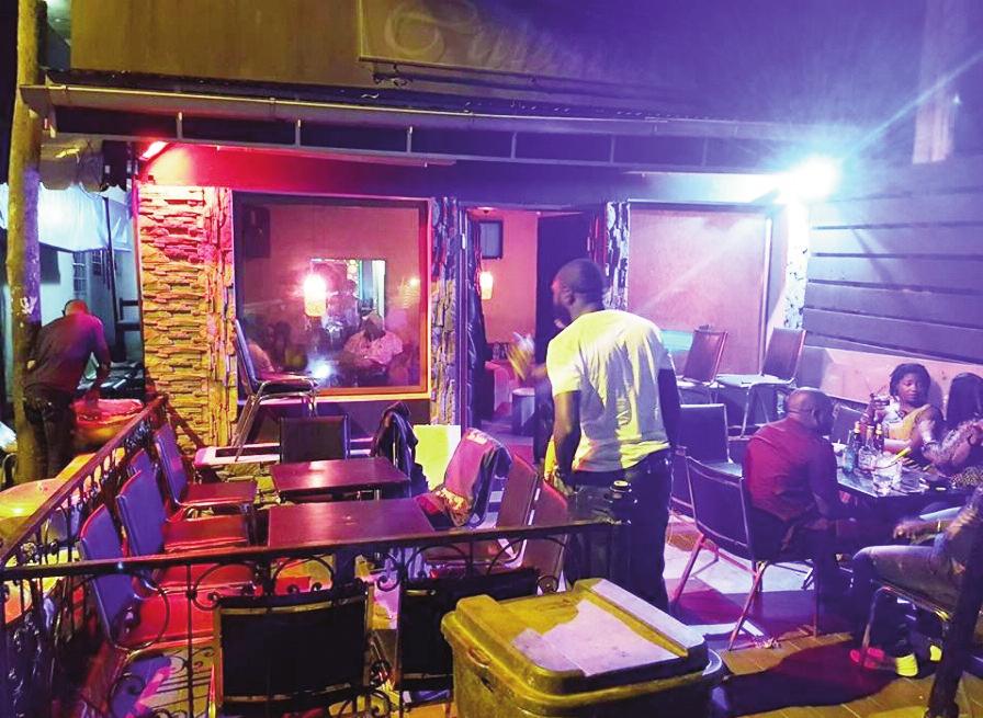 Cameroun : Interdiction d’aller aux bars et restaurants avec des sacs