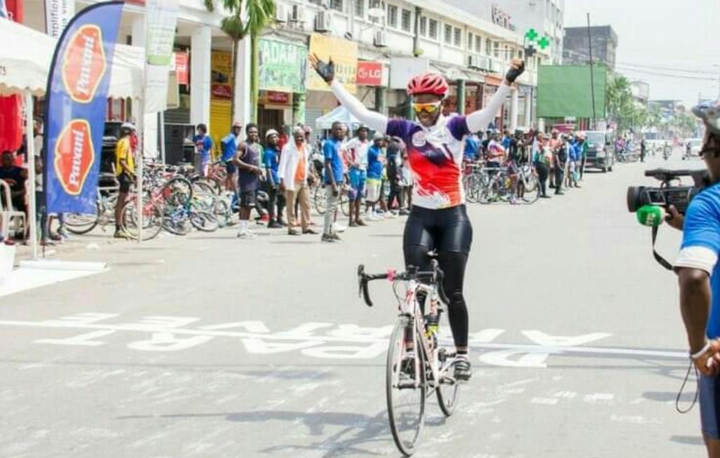 Grand Prix Cycliste du Cameroun – Jolie Discale Memouna : Elle impressionne l’ambassadeur de France