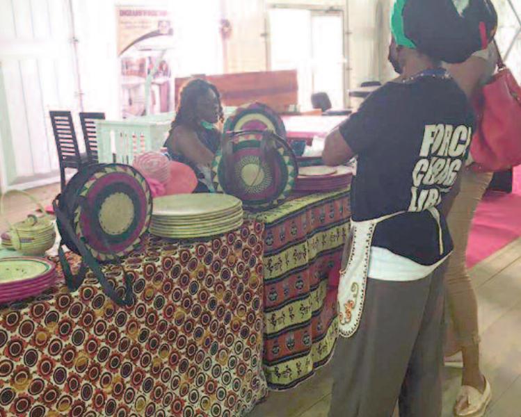 Cameroun – Artisanat : Des femmes s’illustrent à travers le bois