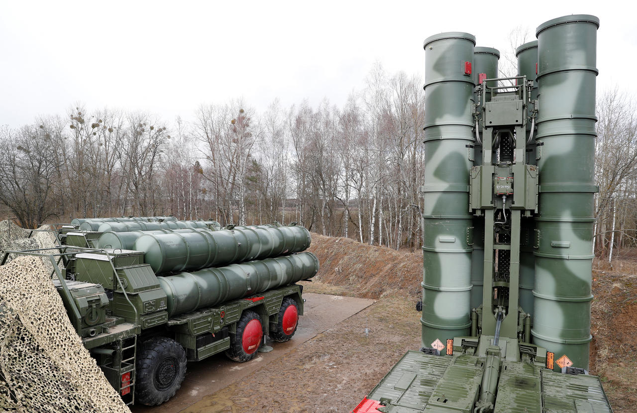 L’Otan échoue à convaincre Ankara de renoncer aux S-400 russes (Stoltenberg)