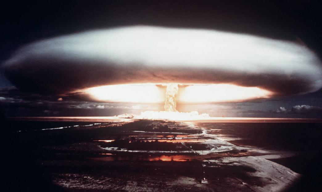 États dotés de l’arme nucléaire doivent éviter toute sorte de guerre