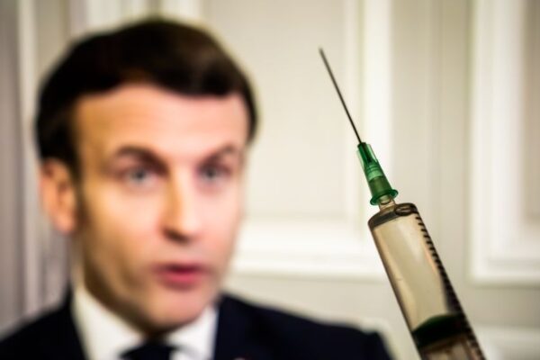 Emmanuel Macron a reçu sa dose de rappel vaccinal