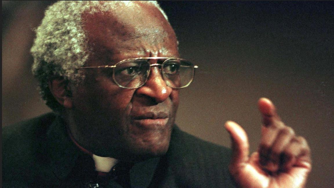 Desmond Tutu, Prix Nobel de la paix connu pour sa lutte contre l’apartheid, meurt à 91 ans