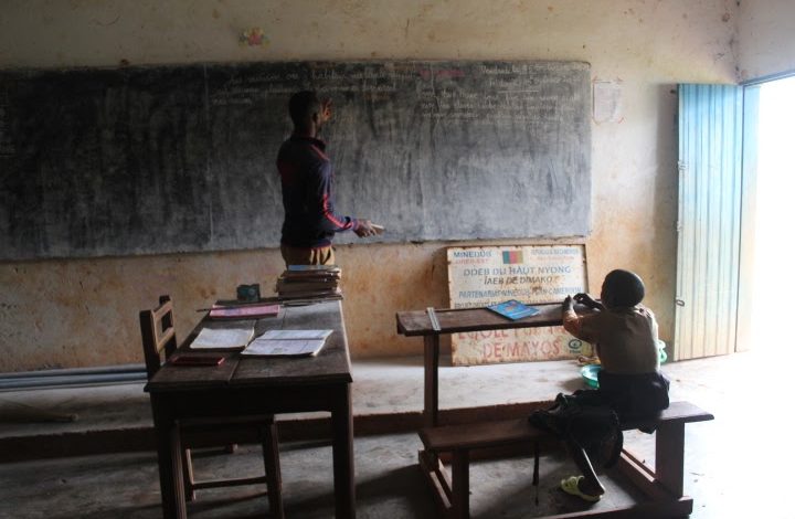 Zones d'éducation prioritaires : plus d'un million de garçons inscrits en 2020, contre 900 000 filles 1 Ecole publique de Mayos