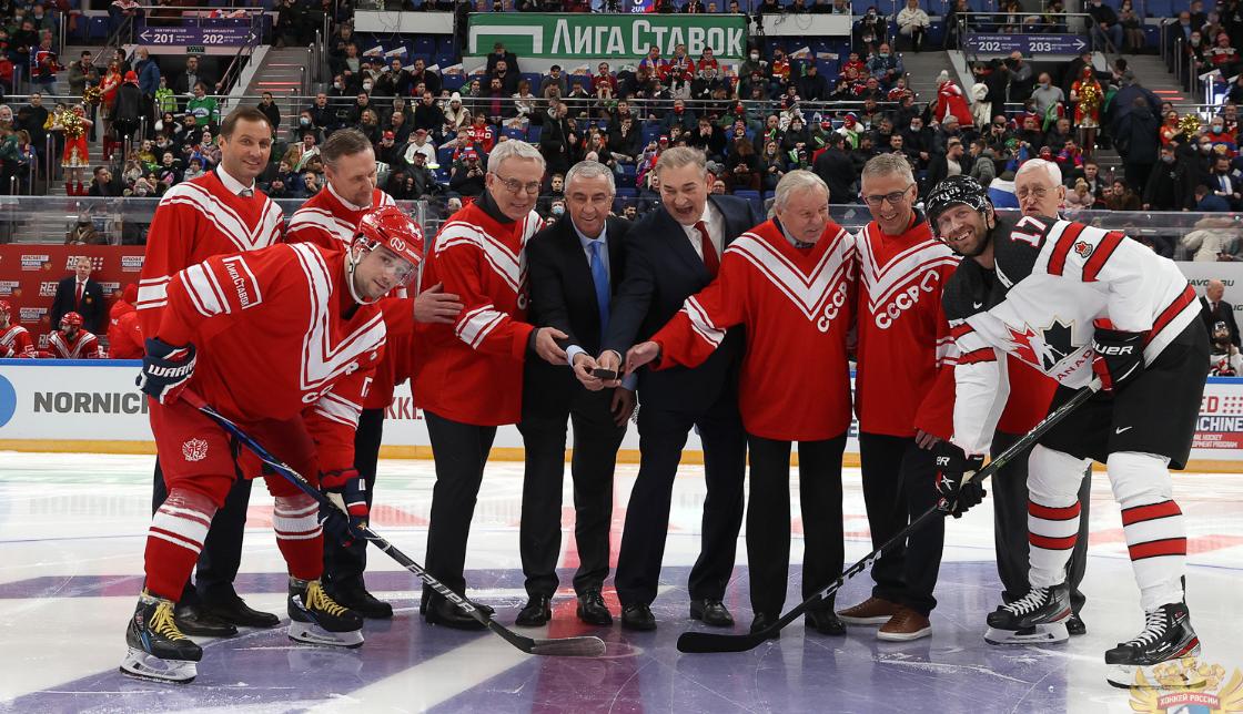 L’équipe américaine de hockey sur glace a battu le Canada aux Jeux olympiques