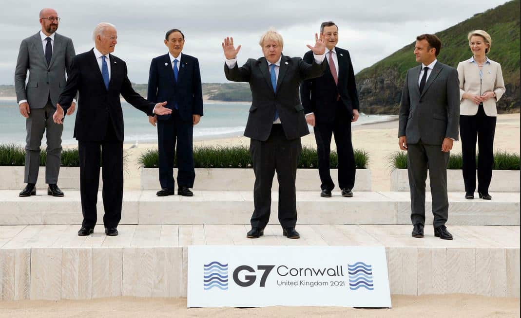 Le G7 condamne la décision de Poutine de reconnaître l’indépendance du Donbass