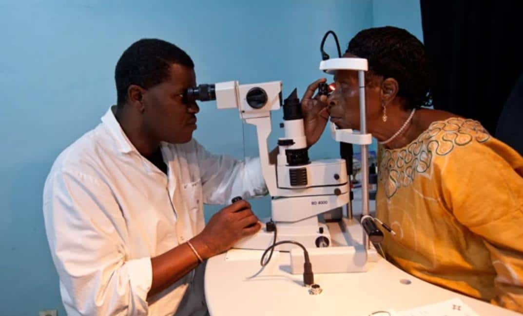 Campagnes consultatives des yeux