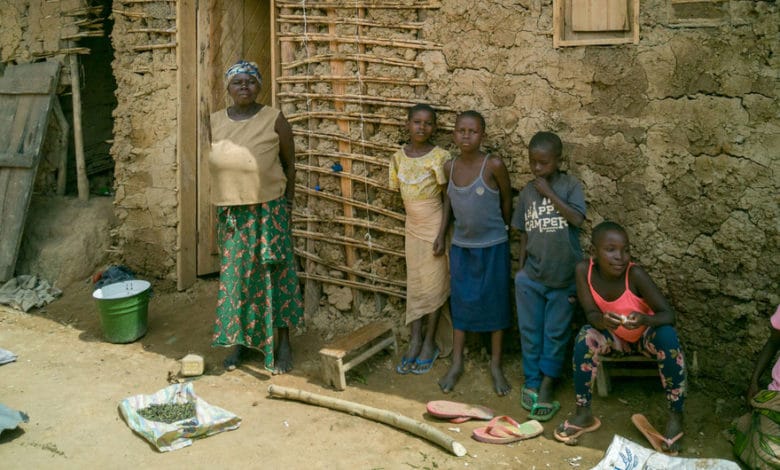 Le HCR consterné par le meurtre de plus de 70 déplacés internes par des groupes armés dans l’est de la RDC 1 le hcr consterne par le meurtre de plus de 70 deplaces internes par des groupes armes dans lest de la rdc