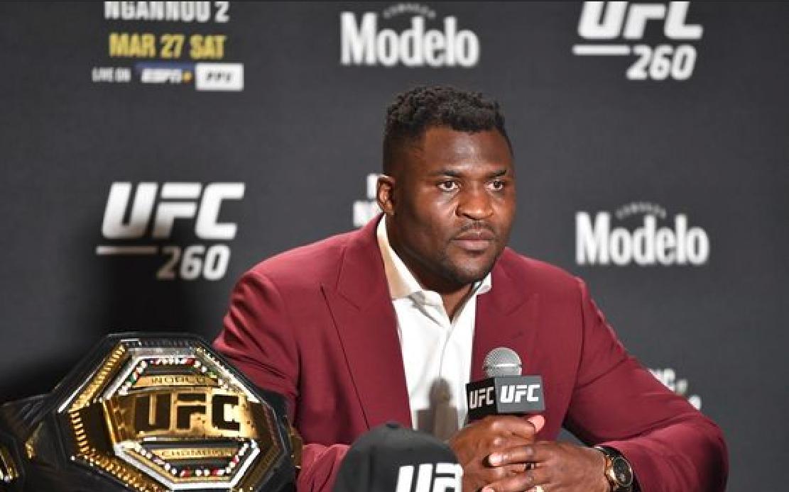 Francis Ngannou champion du monde poids lourd de l’UFC