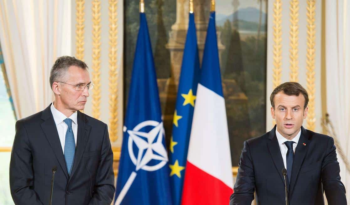 Stoltenberg et Macron ont évoqué l’Ukraine avant la visite de Macron en Russie