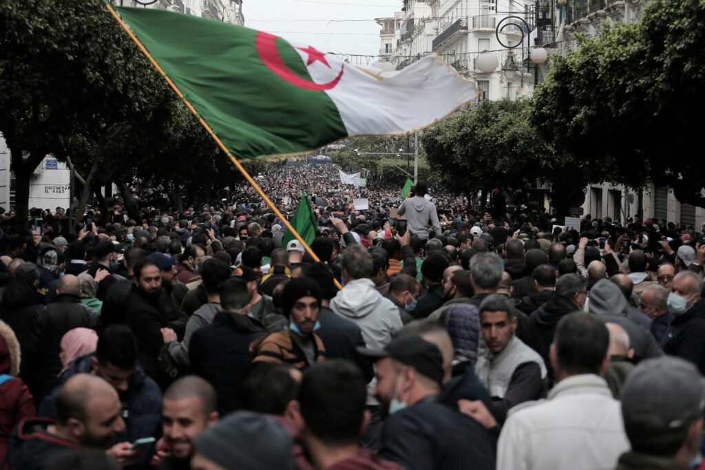 Algérie : Trois ans après le début du mouvement du Hirak, la répression se durcit