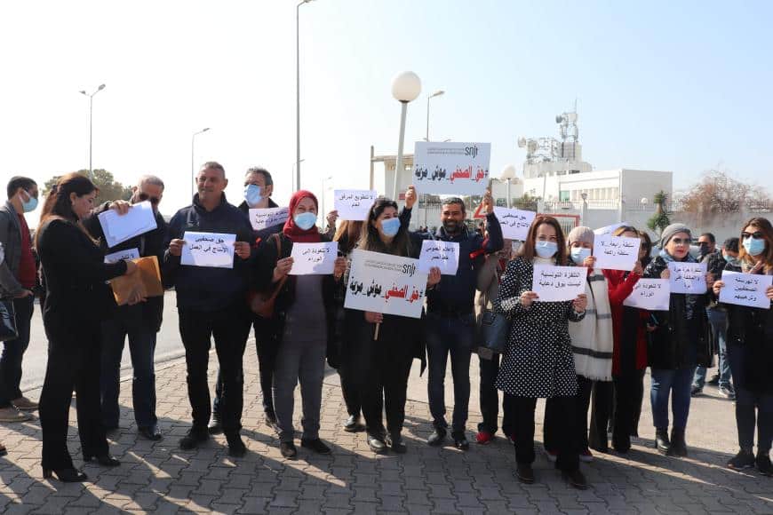 en tunisie la television publique est le dernier terrain de bataille