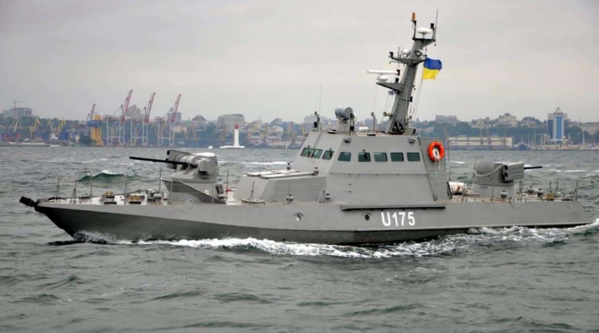 Des militaires ukrainiens prennent pour cible un navire civile russe en mer d’Azov