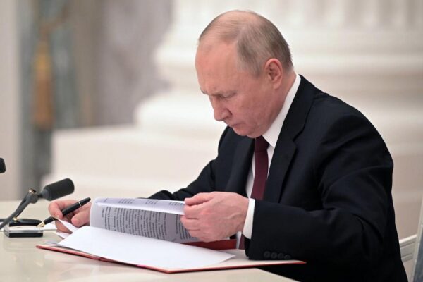 Poutine a signé la loi qui autorise les plus de 40 ans à s’engager dans l’armée russe