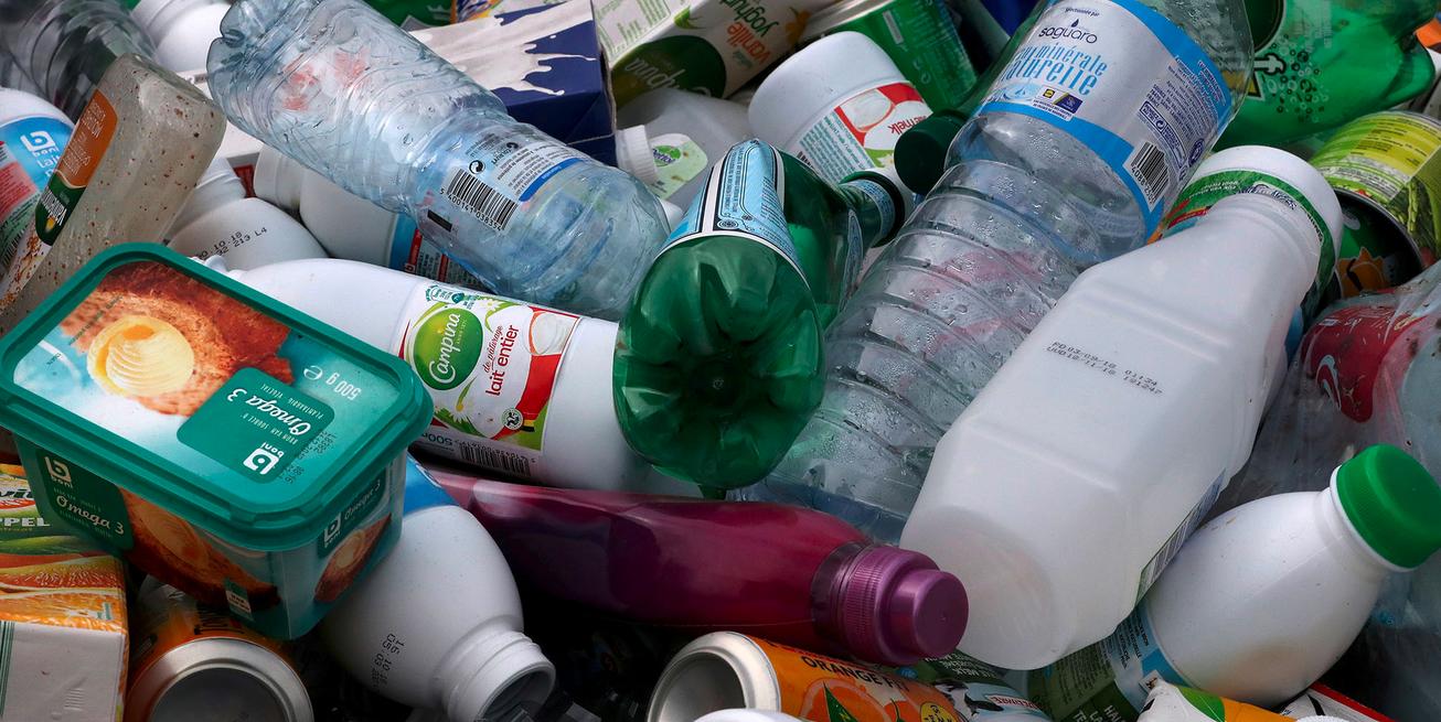 Le Canada interdira certains produits en plastique à usage unique en décembre 2022