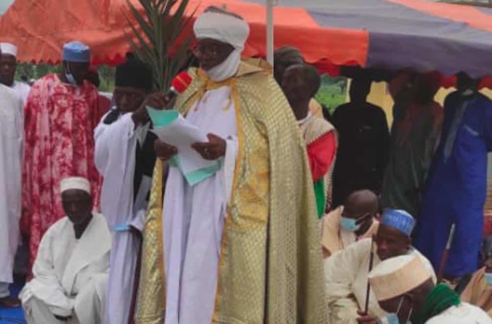 Inauguration du Foyer des Jeunes de Wack dans l’Adamaoua : Mounouna Foutsou reçoit les attributs de Grand Notable de Mbe