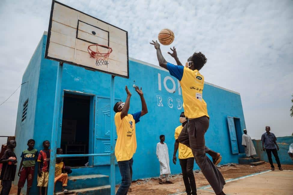 nearly 50000 migrants assisted to voluntarily return home 2021 return and reintegration key highlights