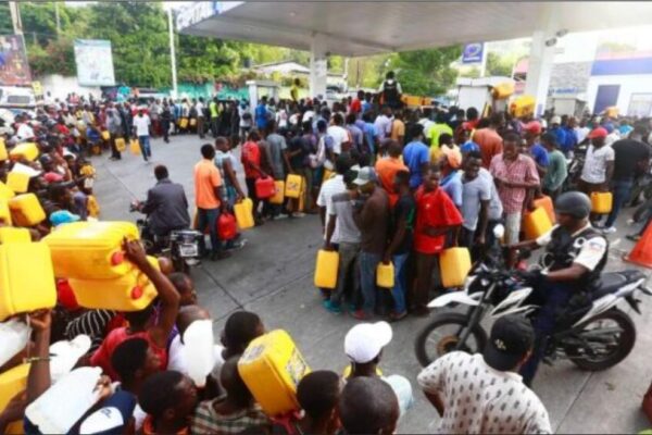 Cameroun : Comprendre la rareté des carburants à la pompe à Yaoundé