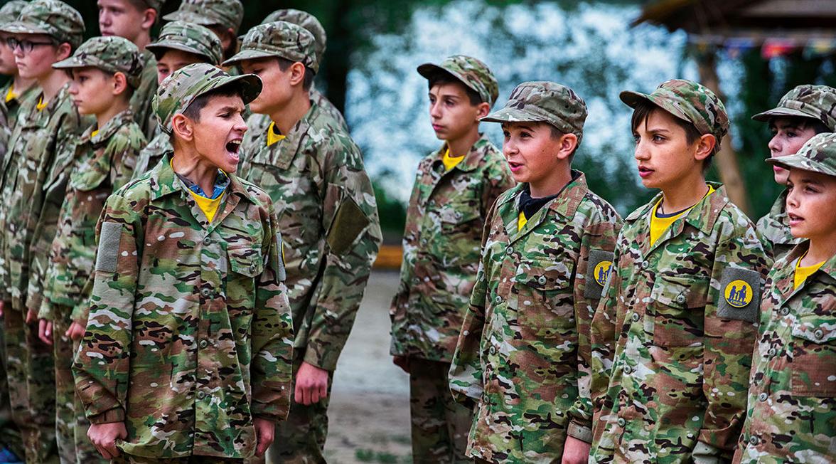 filles soldats ukrainiens