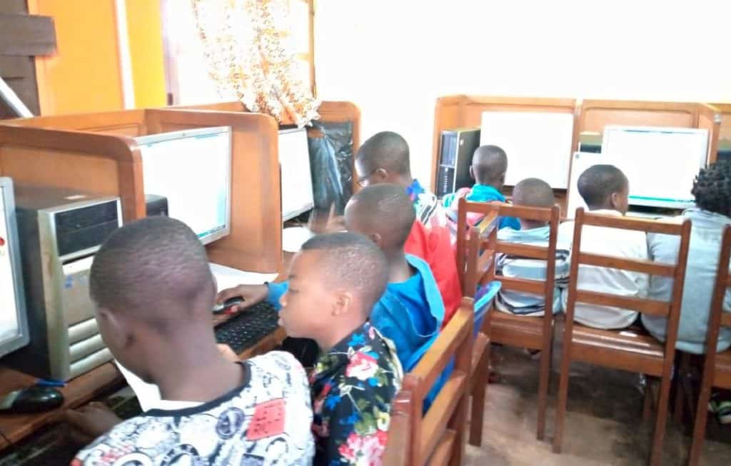 Mifi : Des formations en art plastique et en Tics aux jeunes vacanciers 2 Formations en art plastique et en Tics