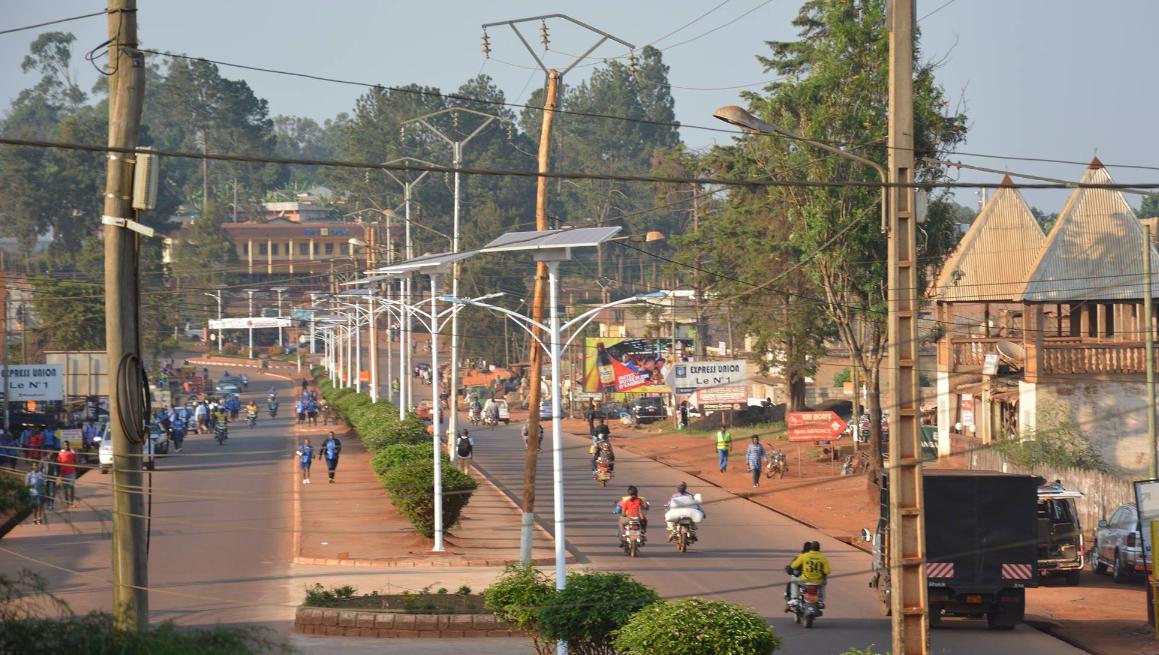 Cameroun – Région de l’Ouest : Un camion semi-remorque écrase un conducteur de moto-taxi à Bangangté