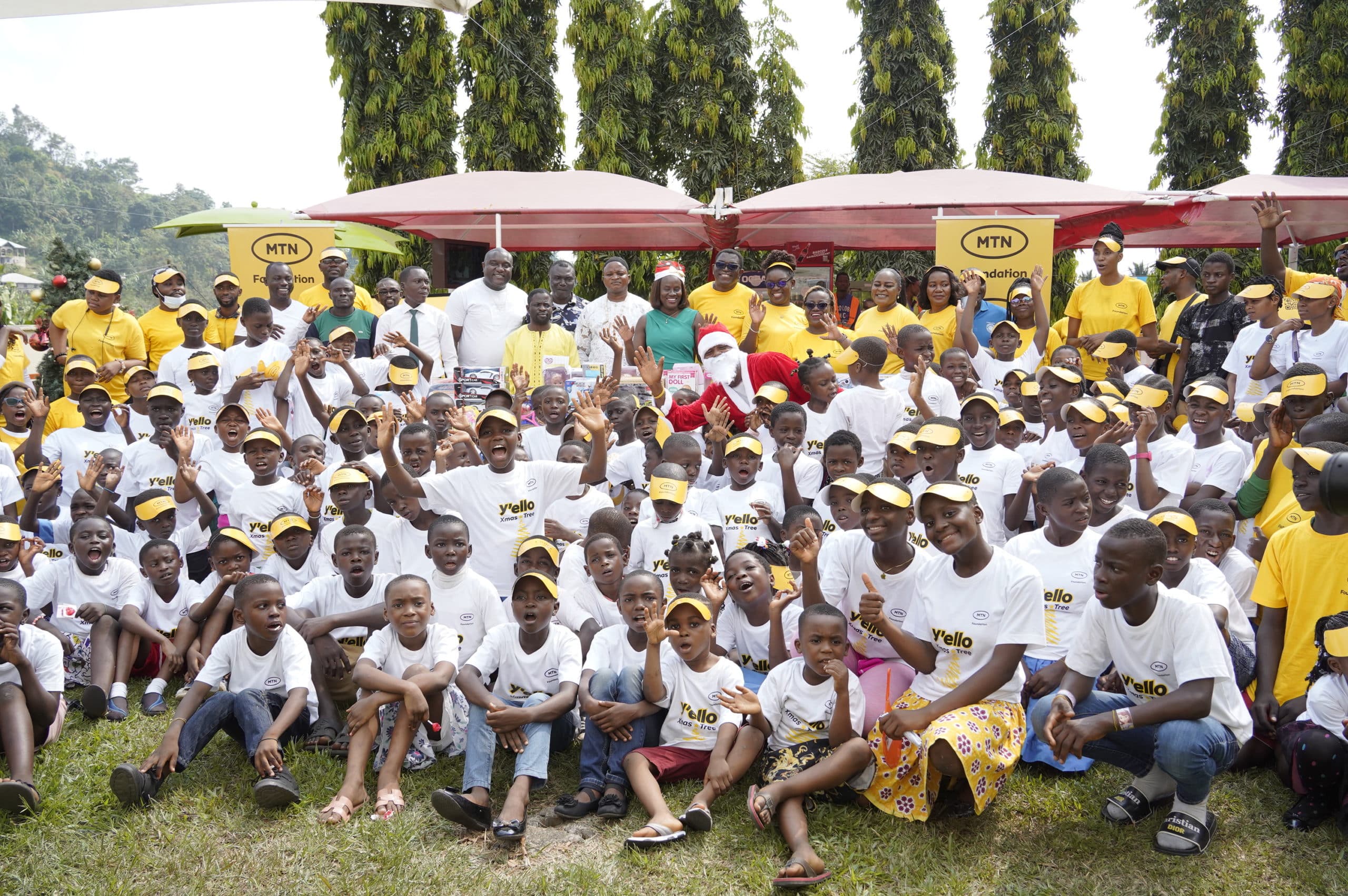 Cameroun : Fondation MTN célèbre Noël avec des enfants déplacés internes