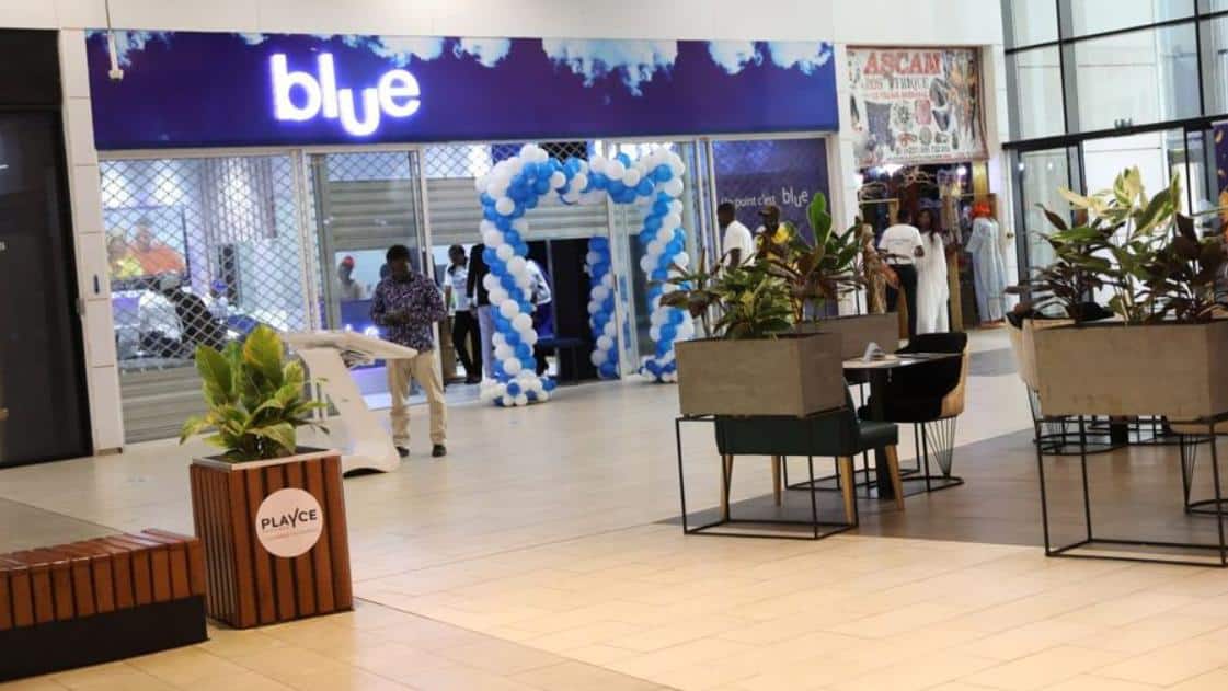 Bluestore à Playce Warda : les clients réagissent face à la connexion médiocre de CAMTEL