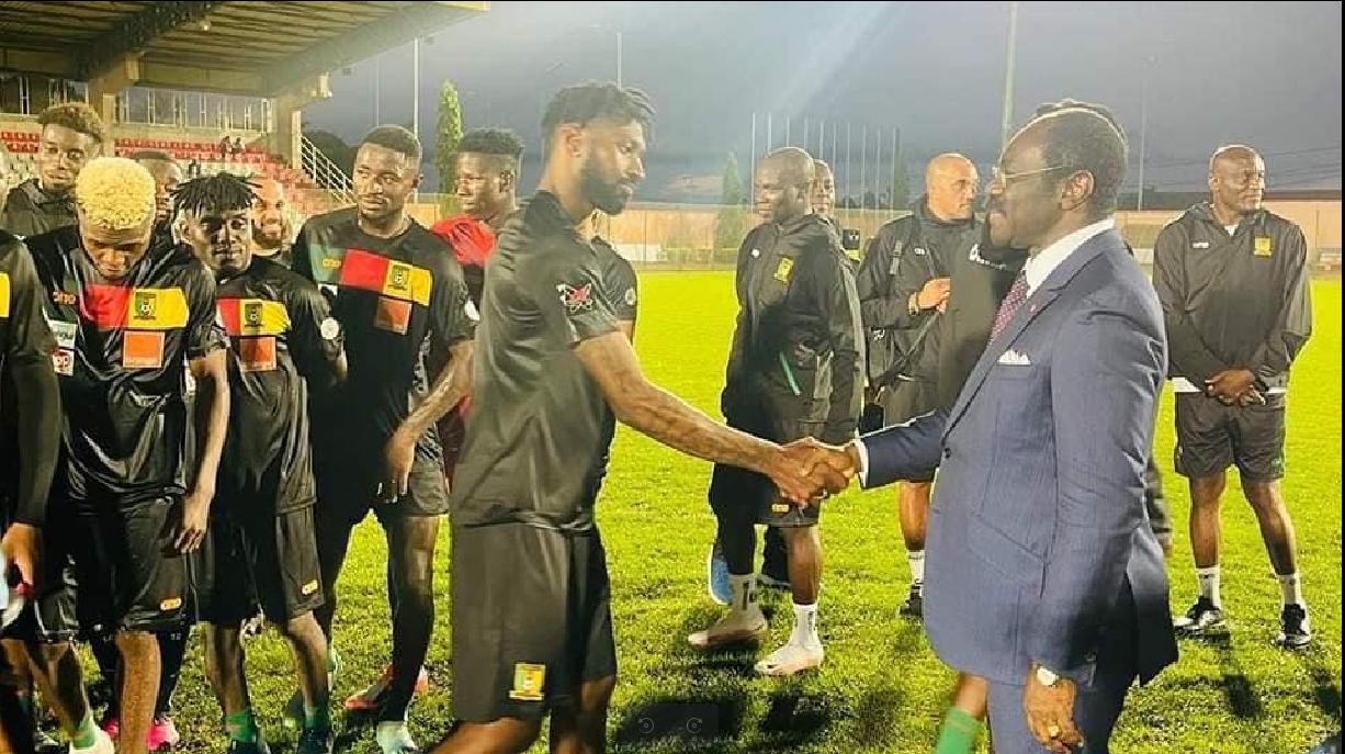 Le Ministre des Sports encourage les Lions Indomptables avant le match crucial des éliminatoires CAN 2023