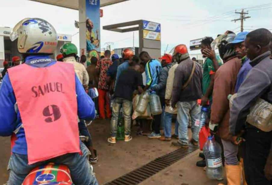 Pénurie de carburant au Cameroun : prix en hausse et impact sur les transports locaux