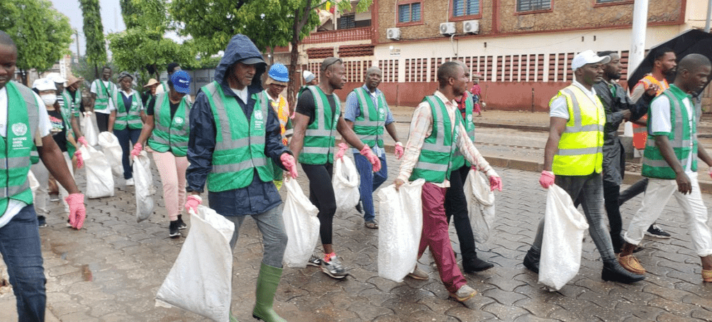 Au Bénin, l’ONU soutient la lutte contre les sachets plastiques