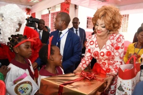 Oeuvres sociales de Chantal Biya : la Première Dame n’entend pas s’arrêter en si bon chemin !